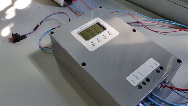 Универсальный зарядник с MPPT в автодом