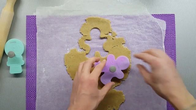 Имбирное рождественское печенье (Gingerbread Cookie) смотреть онлайн