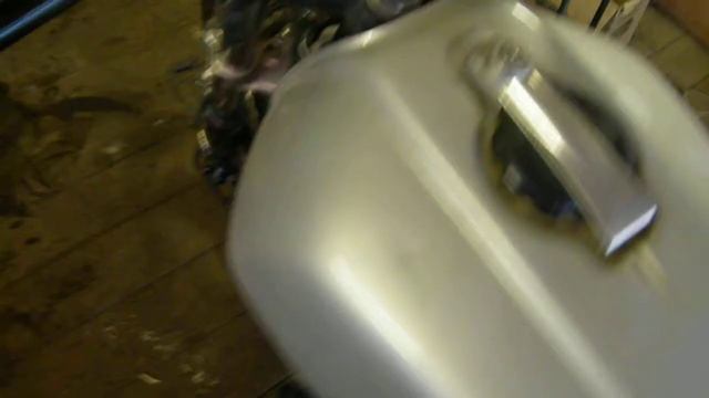 Заводка после установки двигателя CB 750 смотреть онлайн