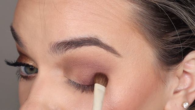 Stone Cold Fox, BEGINNER friendly Icy Mauve Eyeshadow Tutorial! смотреть онлайн