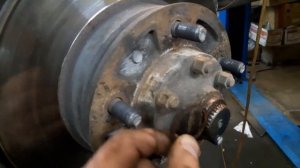 Замена нижней шаровой Toyota Land cruiser 100