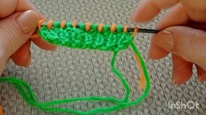 Ленивый жаккард спицами.