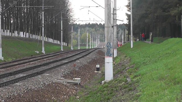 Электропоезда ЭД4М-0294 "Аэроэкспресс", ЭД4М-0298 "Аэроэкспресс" смотреть онлайн