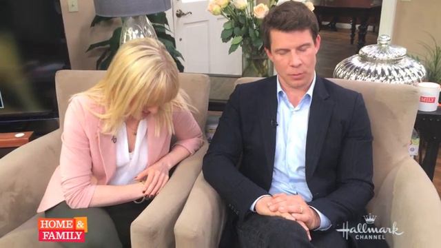 Gettin' silly with @SSD_TV 's @Eric_Mabius and @kristintbooth! смотреть онлайн