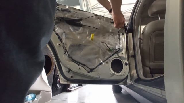 Subaru Outback 2003-2009 Remove Rear Speaker & Preparing for Sound Insulation смотреть онлайн