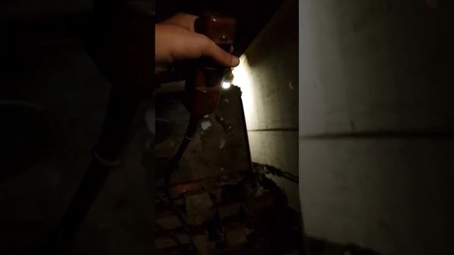 Шахта лифта после замены ламп смотреть онлайн