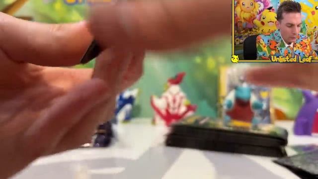 *NEW* Pokémon GOLD Ultra Premium Collection Box смотреть онлайн