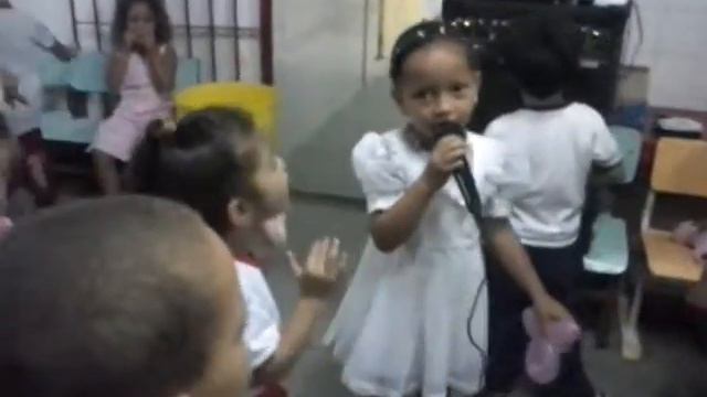 CRIANÇAS CANTANDO LUIZ GONZAGA смотреть онлайн