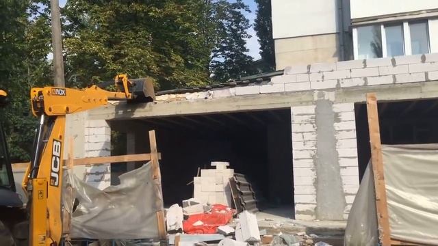 Снос пристройки на Космонавтов смотреть онлайн