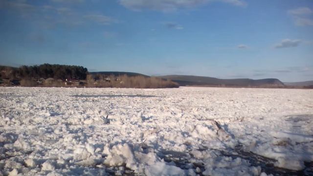 Река Лена бушует смотреть онлайн
