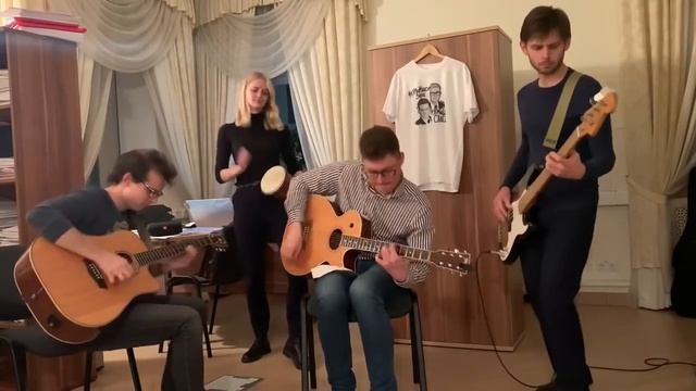 "Бульба!" Ансамбль "Правовой дефолт", состоящий из адвокатов Максима Знака исполняет его песню. смотреть онлайн