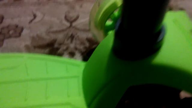 Современный детский самокат с светящимися колесами смотреть онлайн