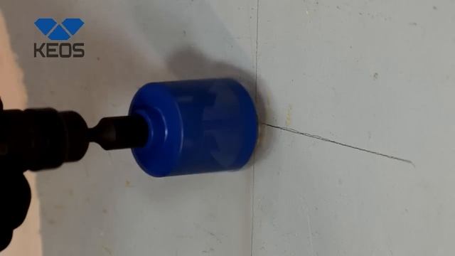 Демонстрация алмазной коронки KEOS 68 мм для подрозетников