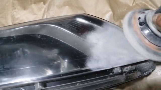 Восстановление прозрачности фар Kia rio методом нанесением лака смотреть онлайн