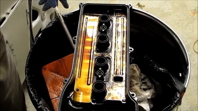 Replacing the valve cover gasket on a 2002-2006 Toyota Camry. Fixes oil leak смотреть онлайн