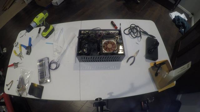 Homemade Mini-ITX case Gaming PC I7-8700 GTX 1060 case cut with MPCNC смотреть онлайн