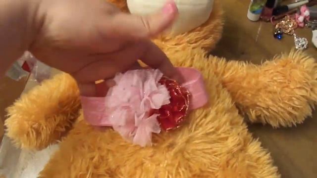 Уронили мишку на пол,оторвали мишке- ушки! Bear dropped to the floor,tore a bear - ears! смотреть онлайн