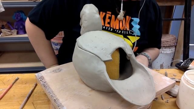 Great Blue Heron Jar- Coil Building Process смотреть онлайн