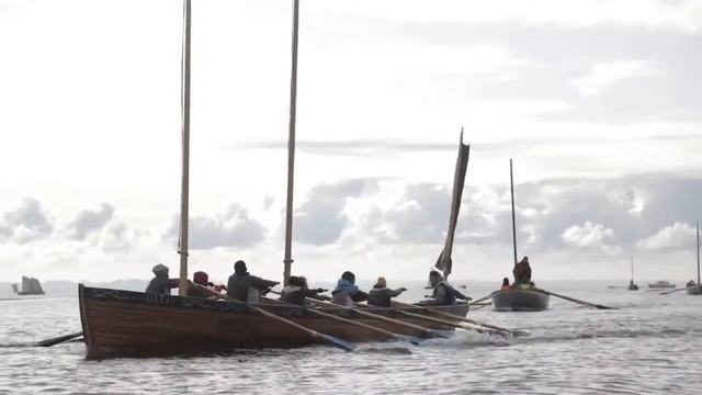 Гребно-парусная регата на капитанских гичках смотреть онлайн