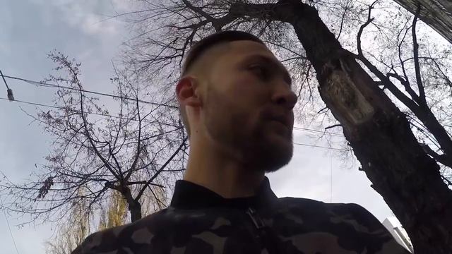 ПОТРАТИЛ ВСЕ ДЕНЬГИ НА ПОМОЩЬ БЕДНЫХ БАБУШЕК! смотреть онлайн