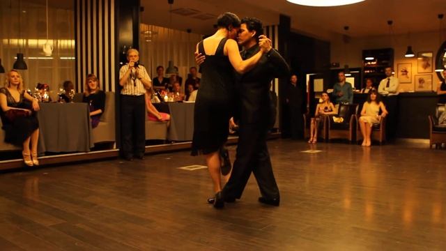 Milonga Alyvine Bailan Carlos Rodriguez de Boedo & Brigita Urbietyte смотреть онлайн