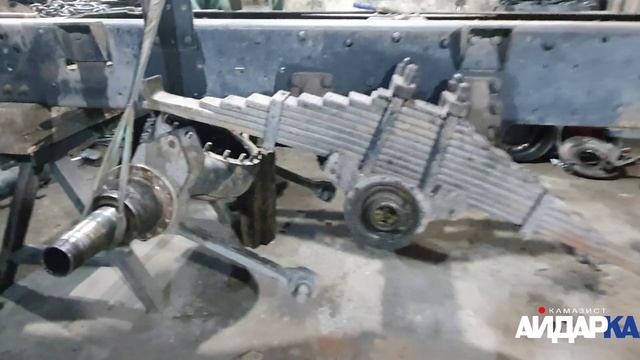 разбираем заднюю телегу камаз 65115 самосвал