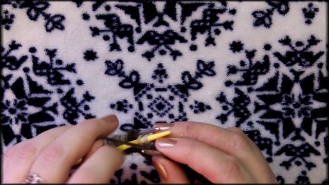 Школа вязания. Плед из шерсти для кошечек смотреть онлайн