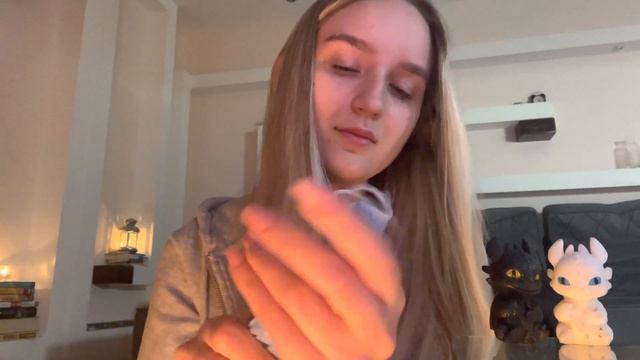 асмр чищу твою ауру, звуки рта, движения рук и липкие звуки🍯 #mouthsounds #reiki #handmovements