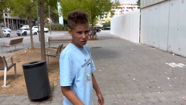 Полина идёт в 1 класс в Испании! Серёже делают прививку. Идём в батутный центр смотреть онлайн