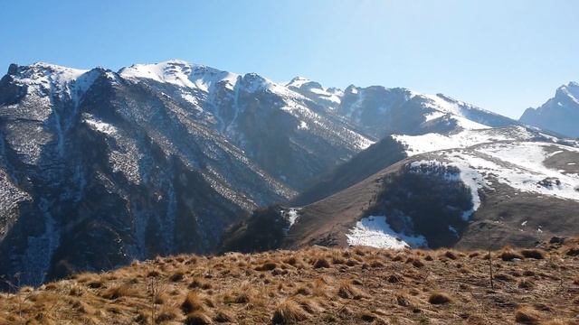 Панорама с вершины горы Сачалхан