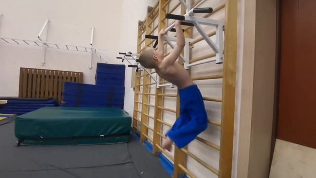 БОРЬБА ПО САМБО И ДЗЮДО НА ДНЕ БОРЬБЫ И ОФП ПОСЛЕ смотреть онлайн