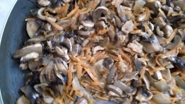 Мурка девочка. Вторая половина курочки для бульона. Сказки любим с детства!? смотреть онлайн