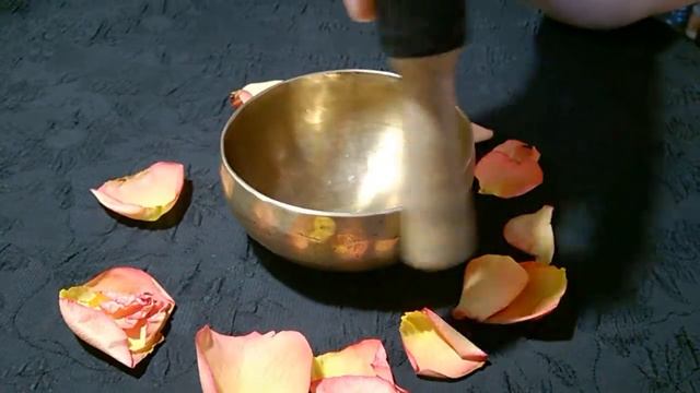 Звучание поющей чаши (Кованая 11 см.) смотреть онлайн