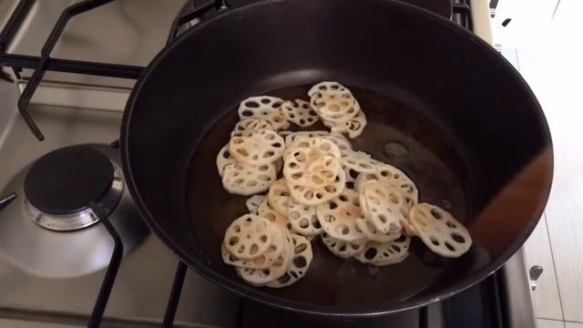 Braised Lotus Root, Yongeun Jorim Recipe - Korean Side Dish смотреть онлайн