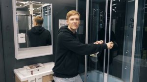 Душевая кабина или ограждение. Чем отличаются и как выбрать