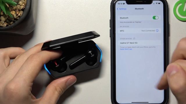 Как подключиться к айфону на Edifier GM6 / Сопряжение с айфоном на Edifier GM6 смотреть онлайн