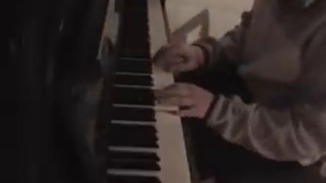 Piano & Metallica смотреть онлайн