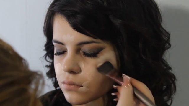 Evening romantic and festive makeover.Вечерне-праздничный макияж. смотреть онлайн