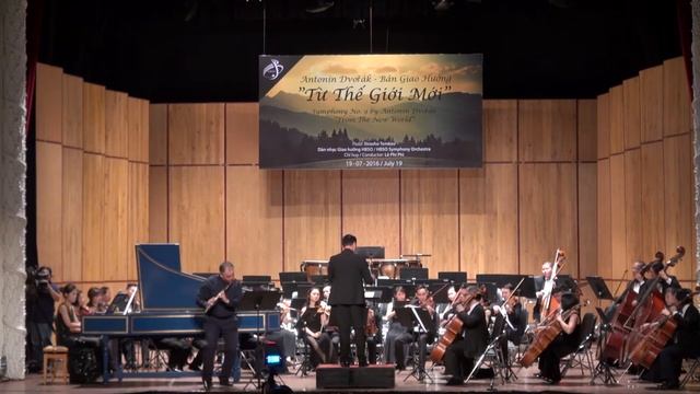 Suite Antique for flute, harpsichord & strings - John Rutter смотреть онлайн