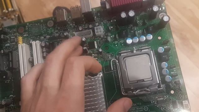 intel D915gev материнская плата e210882 смотреть онлайн