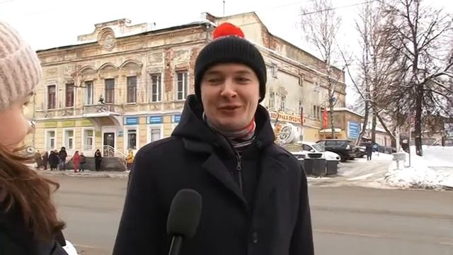 Танцевали вокруг ёлочки, делали ремонт и искали работу смотреть онлайн