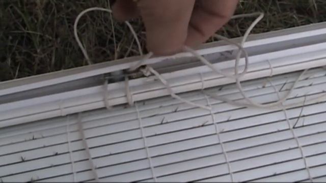 How to Fix Outdoor Rollup Shades Threading смотреть онлайн