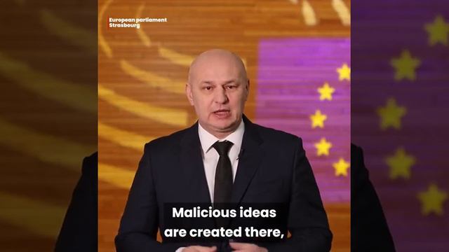Mislav Kolakušić MEP: "The World Economic Forum, organized as a sect of corporations... смотреть онлайн