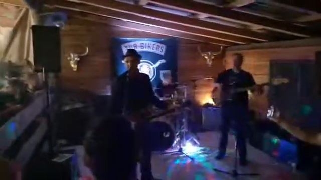 Turopoljec travu kosi -Vis Peri-deri live Tur bikers Mc 2019 смотреть онлайн