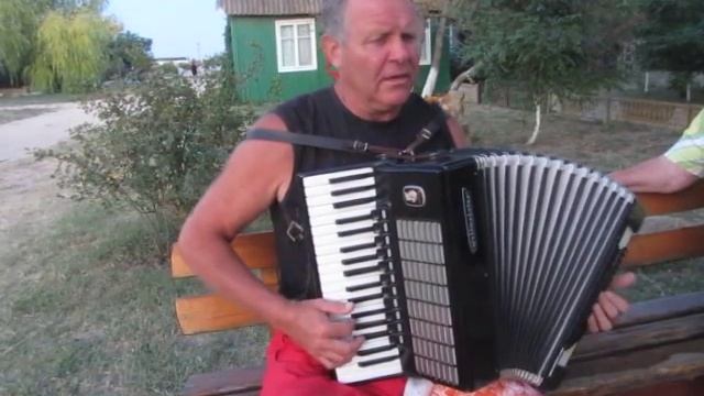 Журавли (Здесь, под небом чужим) - поёт Владимир Василюк смотреть онлайн