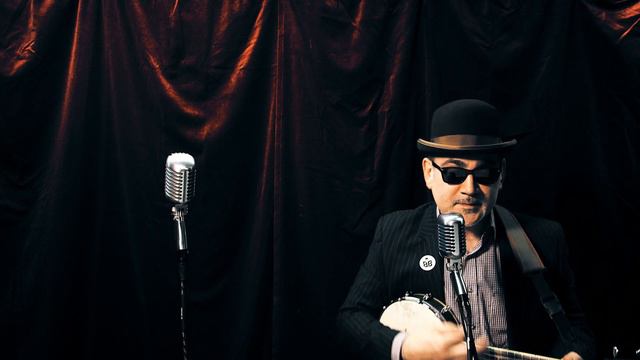 Bring Me Sunshine - Morecambe and Wise ukulele cover смотреть онлайн