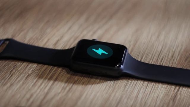 Встроенная зарядка для Apple Watch на умных столах iQTable.ru смотреть онлайн