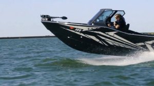 Катер ALUMA Storm 577 на МЕТРОВОЙ ВОЛНЕ?! (aluma-boats.ru)