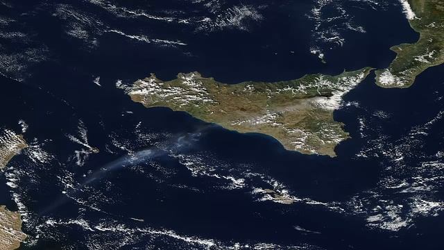 9 cosas de la Tierra que pueden verse desde el espacio смотреть онлайн