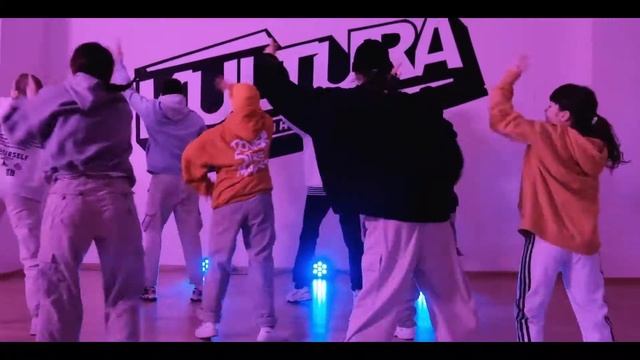 HIP-HOP PRO | Преподаватель Иван Асмаев смотреть онлайн
